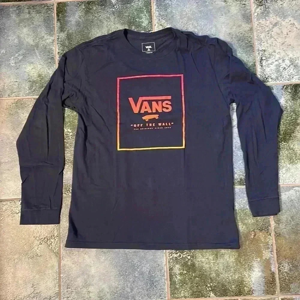 Vans long sleeved T-shirt size XL, NWOT.